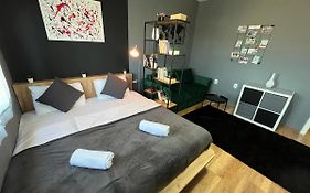 Mickitos City Center Apartment
