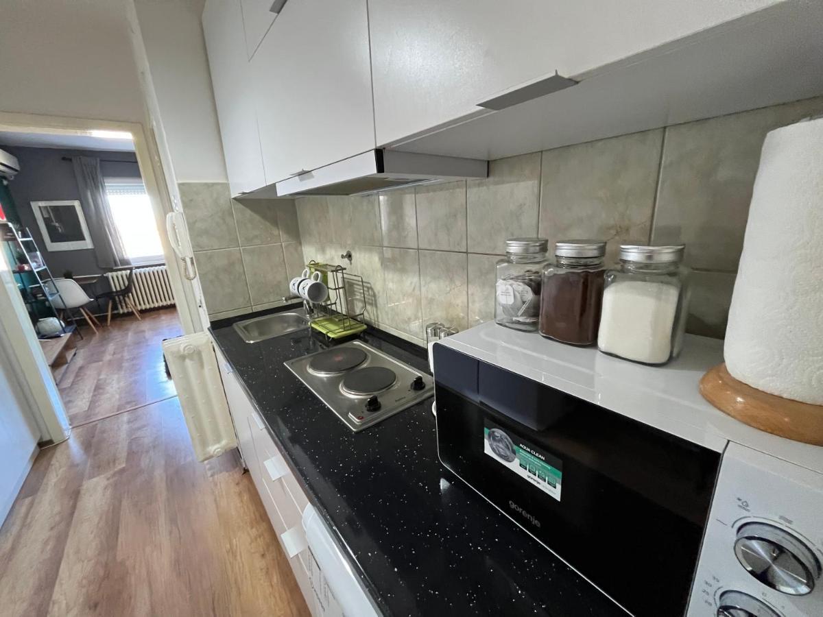 Mickitos City Center Apartment Скопие Екстериор снимка
